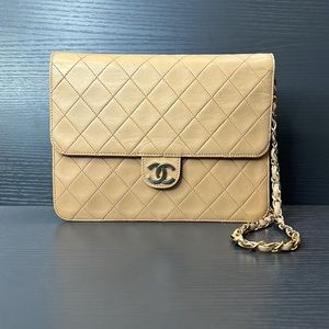 Vintage 1980’s CHANEL Matelasse Shoulder Bag